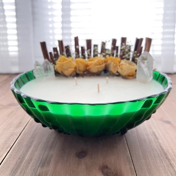 Christmas Tree Candle - Christmas Candle - Soy Wax Candle - Holiday Candle - Picture 7 of 7